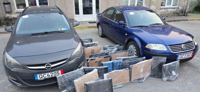 Ziedotie monitori un Opel Astra dodas palīdzēt Ukrainas aizstāvjiem