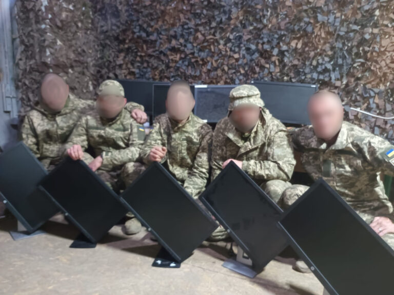 Ziedotie monitori nogādāti Ukrainas armijai